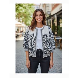 Chico's White Linen Short Sleeve Jacket Black Embroidery Smocked Cuffs/Hem